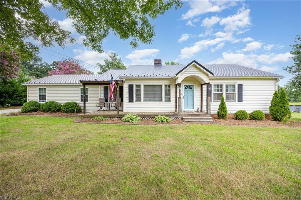 Lexington, NC 27295,951 Helmstetler RD