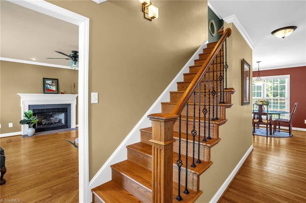 Winston-salem, NC 27106,4121 Tolley Ridge LN