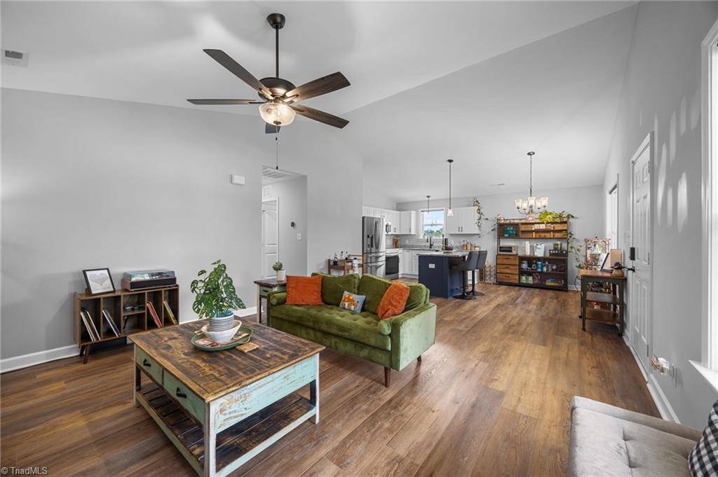 Lexington, NC 27295,885 Boones Cave RD