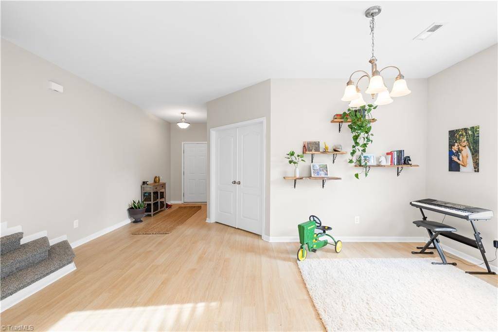 Statesville, NC 28625,105 Altondale DR