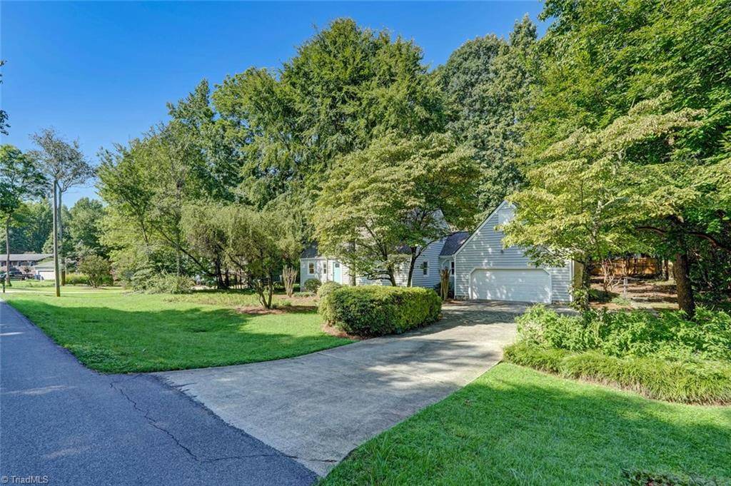 Archdale, NC 27263,102 Quakerwood DR