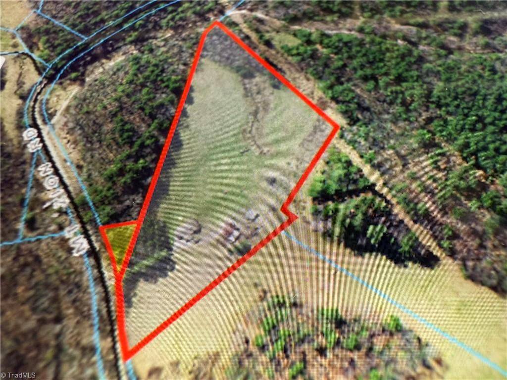 Deep Gap, NC 28618,934 Mount Zion RD