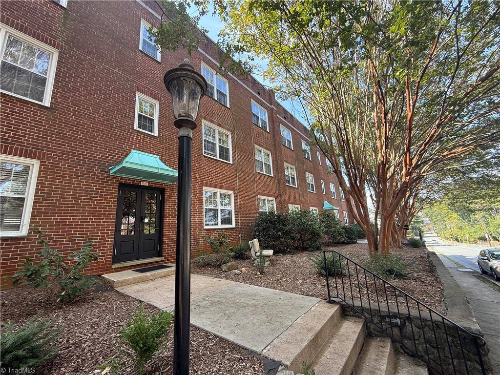 Winston-salem, NC 27101,1310 Glade ST #32