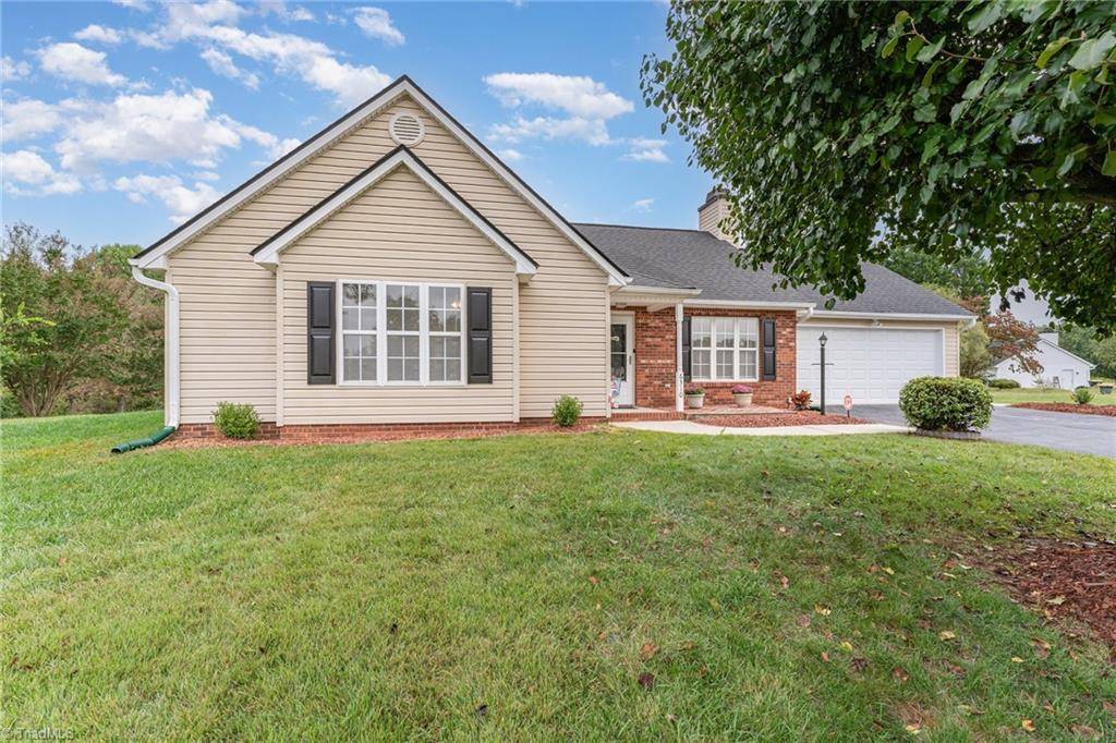 Clemmons, NC 27012,6310 Hampton knoll RD
