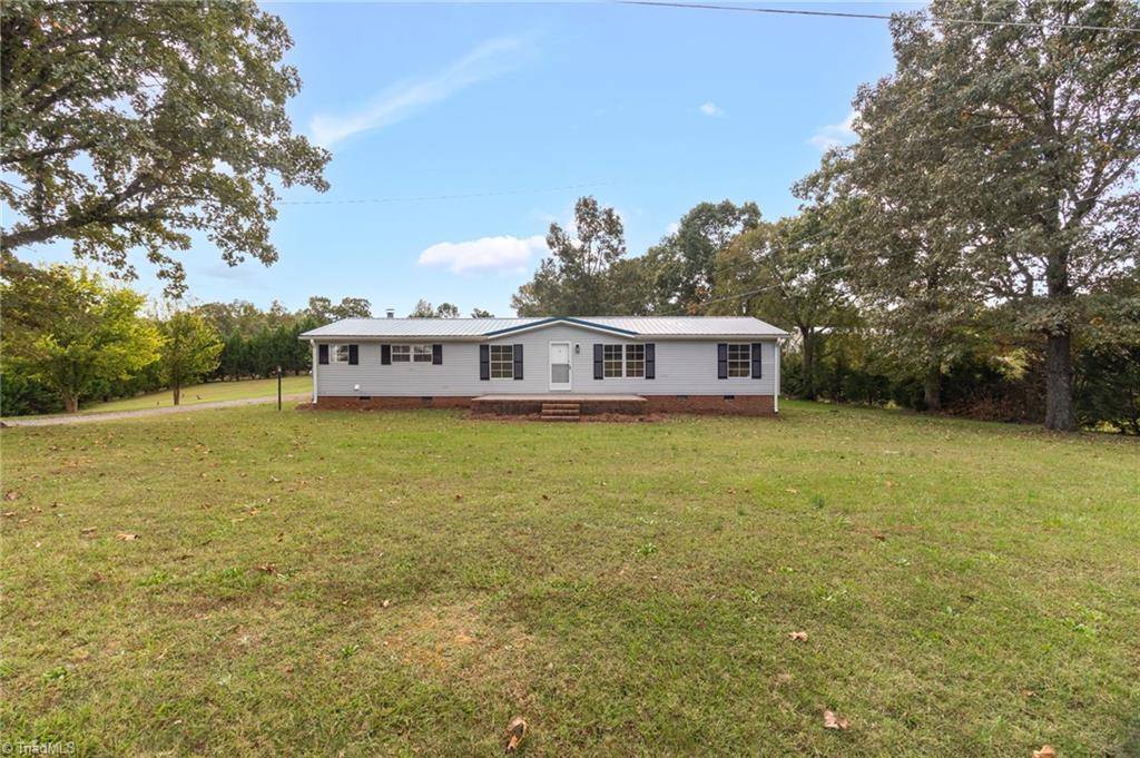 Yadkinville, NC 27055,2808 Turners Creek RD