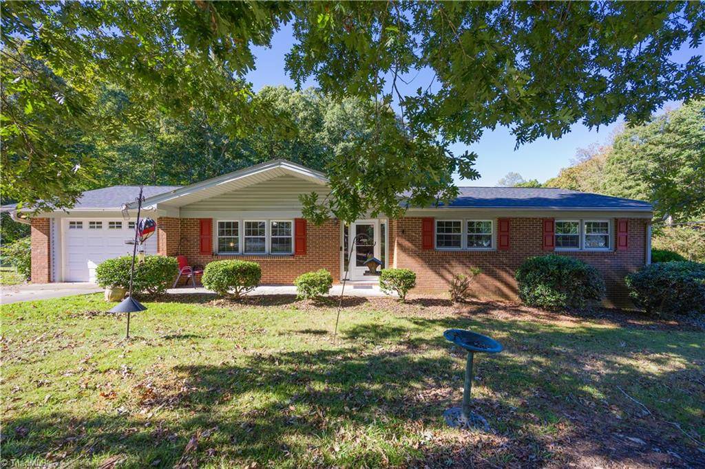 Asheboro, NC 27205,425 Oakgrove RD