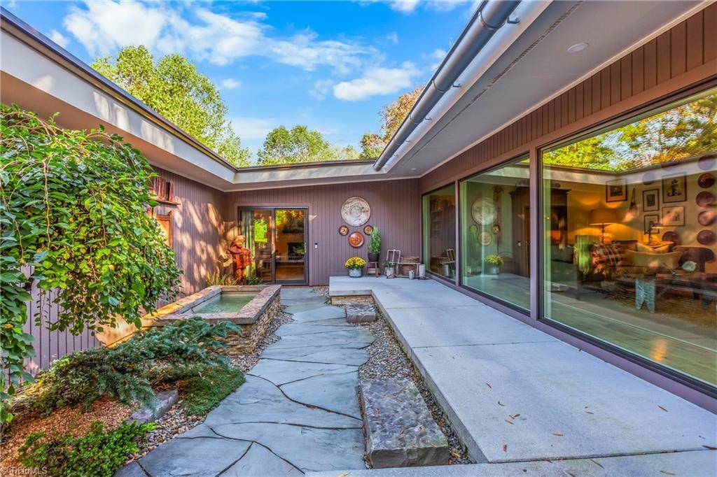 Winston-salem, NC 27106,1241 Yorkshire RD