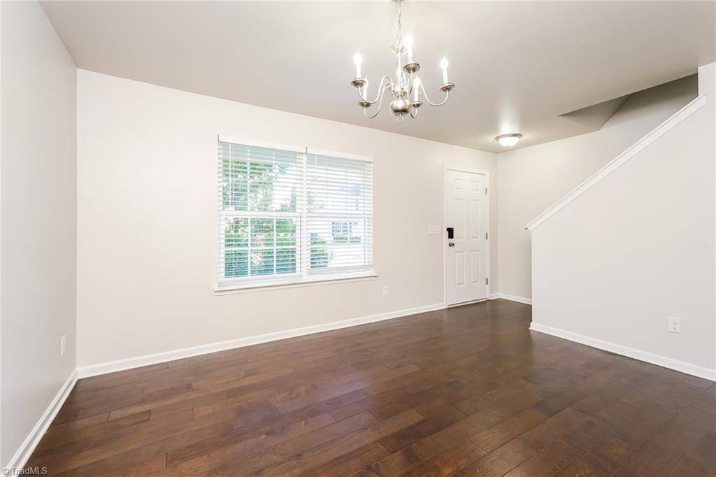 Winston-salem, NC 27101,3960 Foliage DR