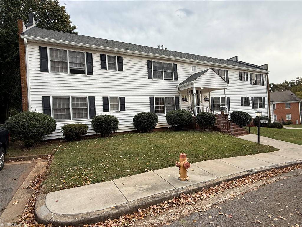 Winston-salem, NC 27106,105 Westgate CIR #D
