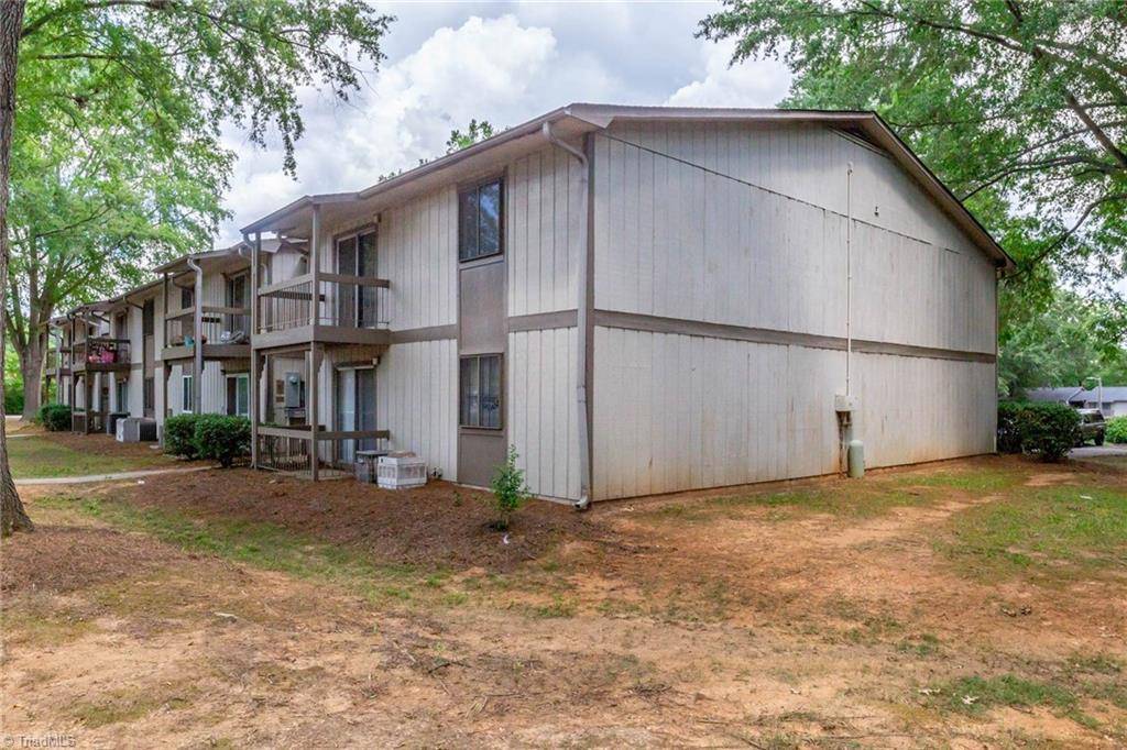 Winston-salem, NC 27103,2260 Sunderland RD #87W