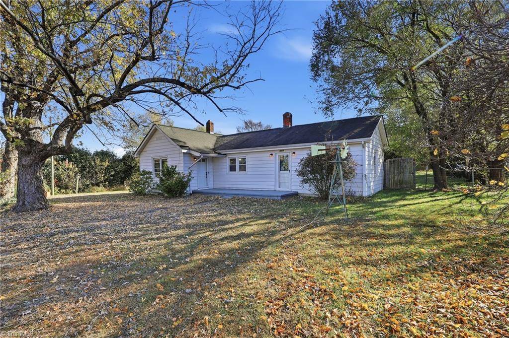 Winston-salem, NC 27107,3868 Grayson DR