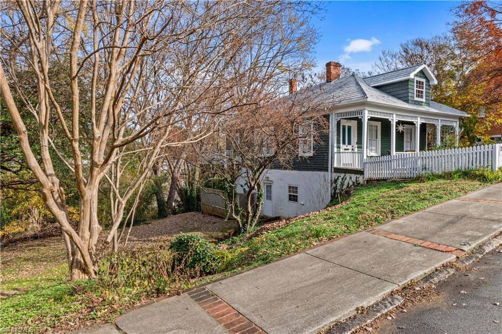 Winston-salem, NC 27101,415 S Poplar ST