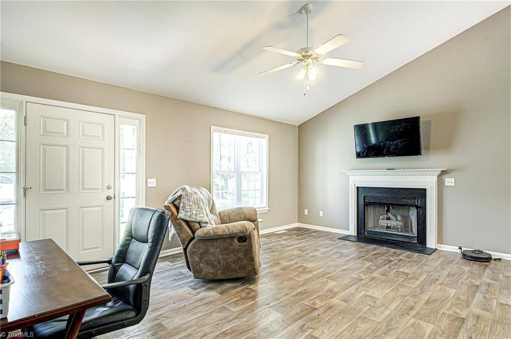 Kernersville, NC 27284,2460 Asheby Woods CT