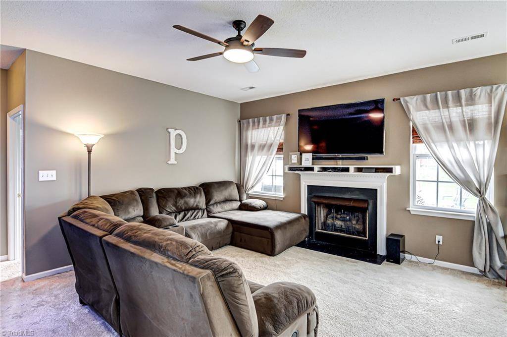 Kernersville, NC 27284,112 Eagle Point CT