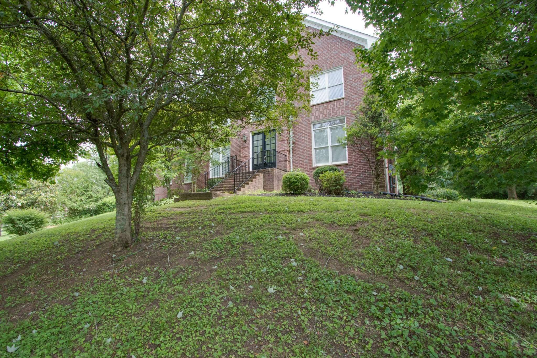 Franklin, TN 37067,9399 Clovercroft Rd