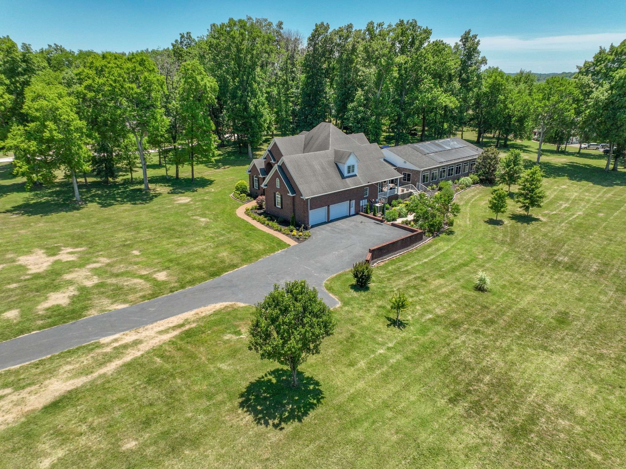 Hartsville, TN 37074,565 Thoroughbred Ln