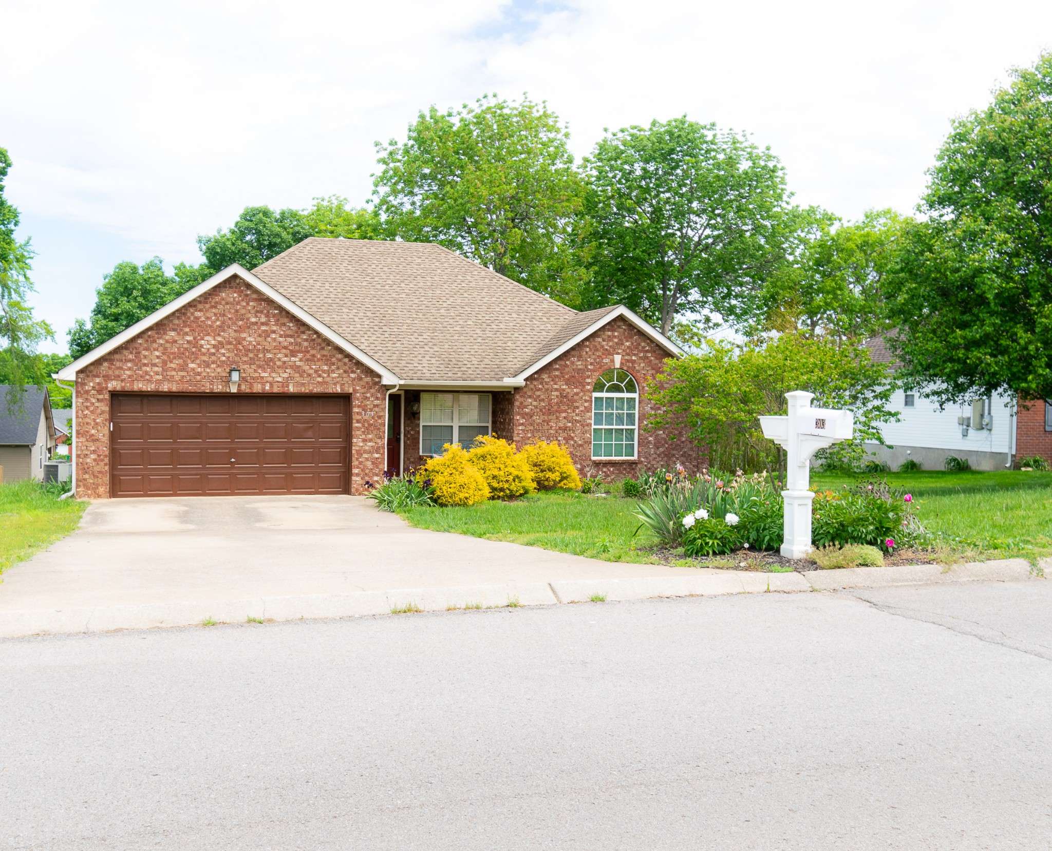 Smyrna, TN 37167,303 Buttonwood Dr