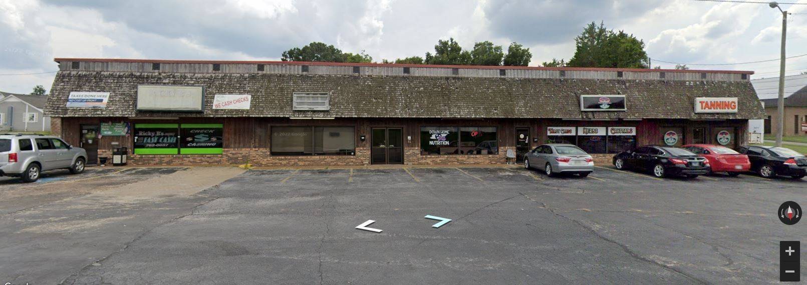 Lawrenceburg, TN 38464,401 Bella Way Plaza #C