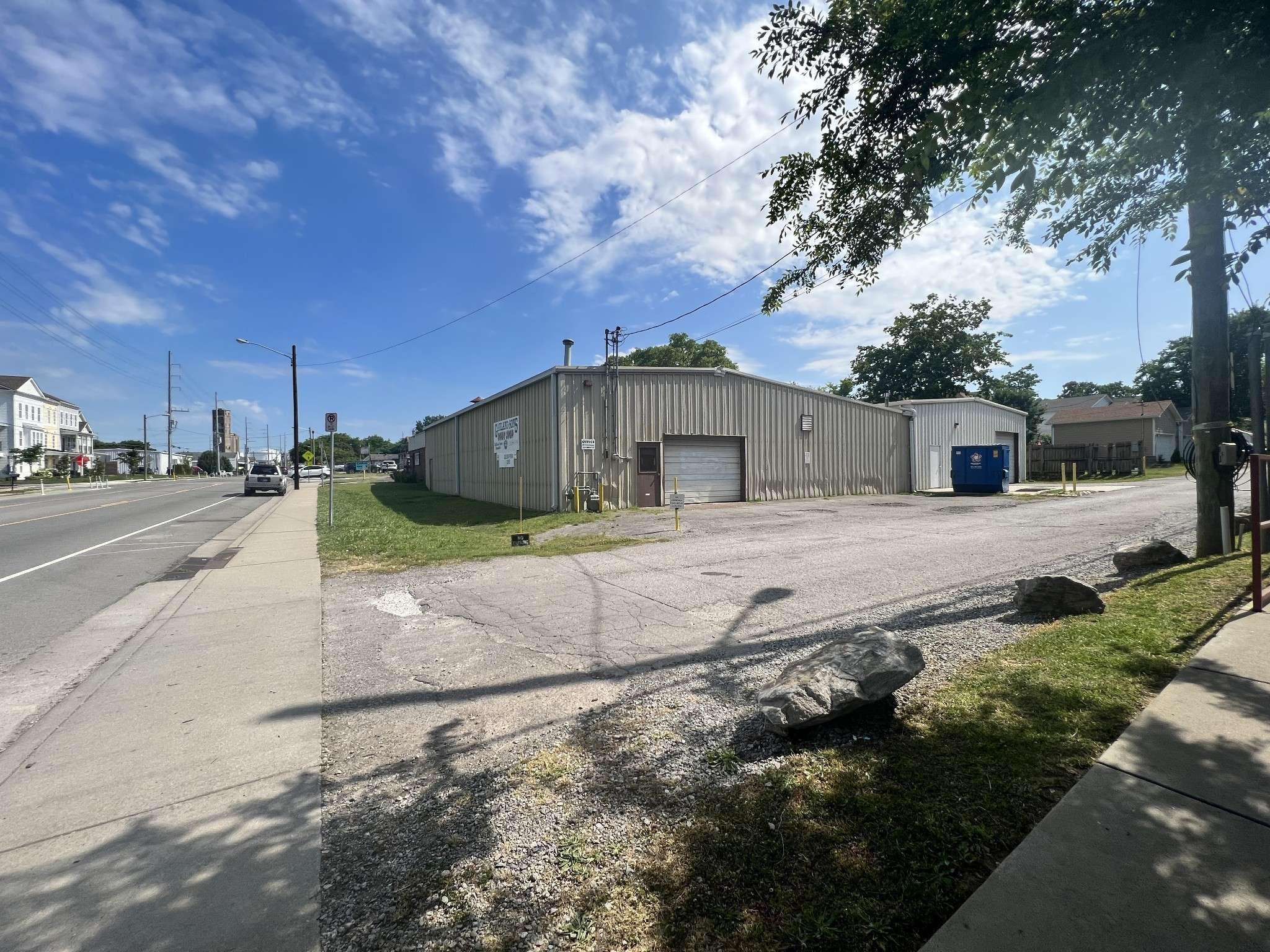 Nashville, TN 37209,910 51st Ave N