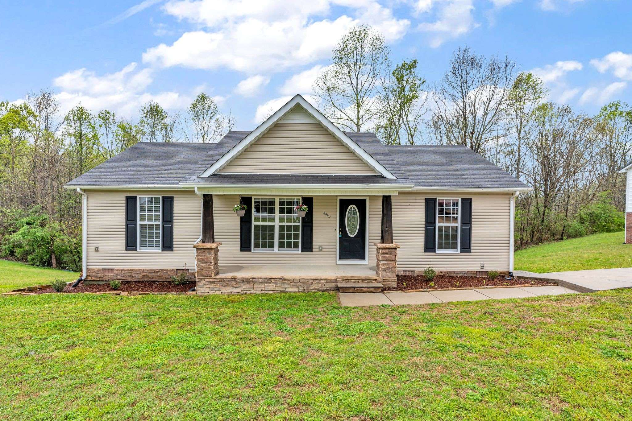 Tullahoma, TN 37388,465 Overlook Cir