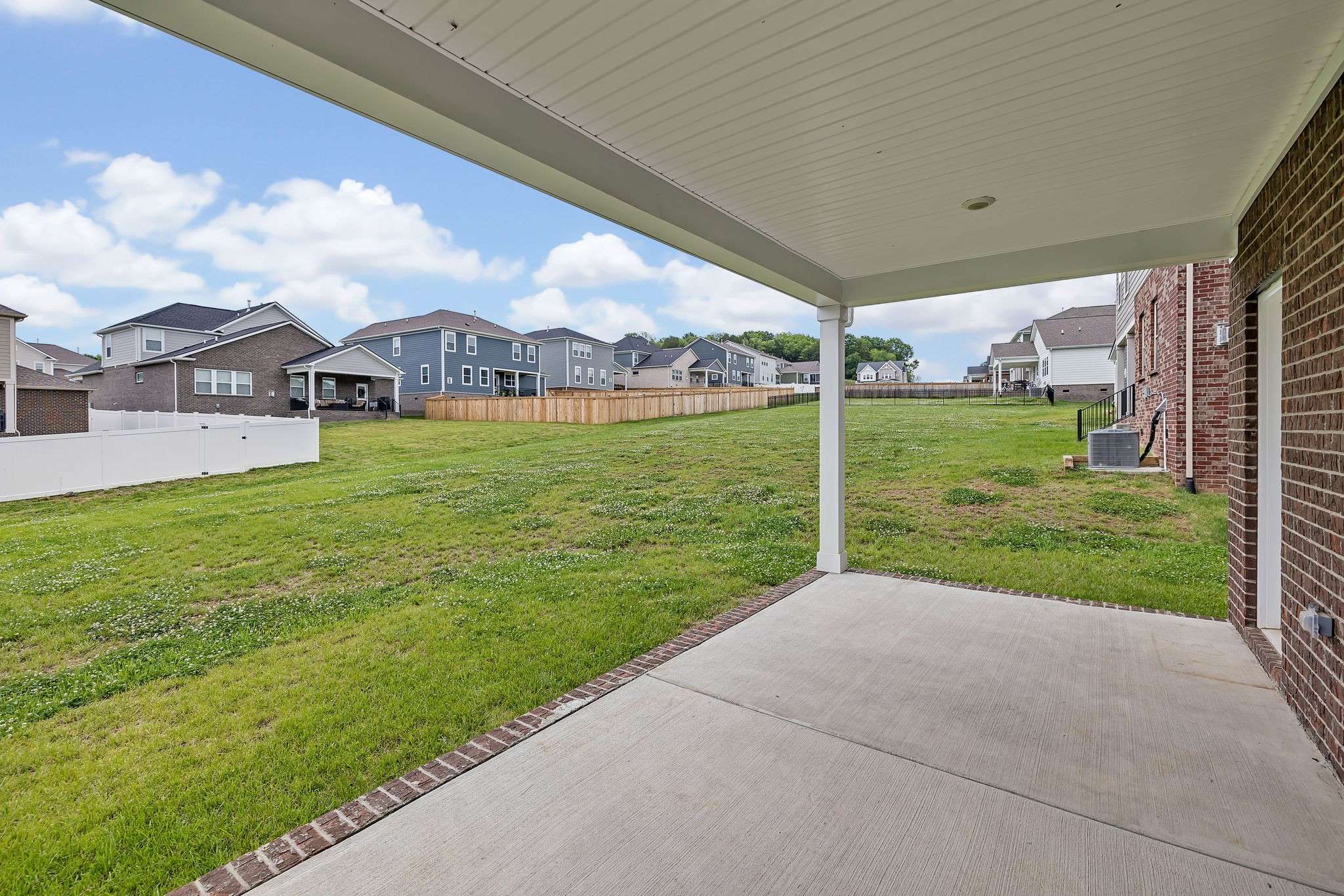 Hendersonville, TN 37075,1007 Pebble Run Rd