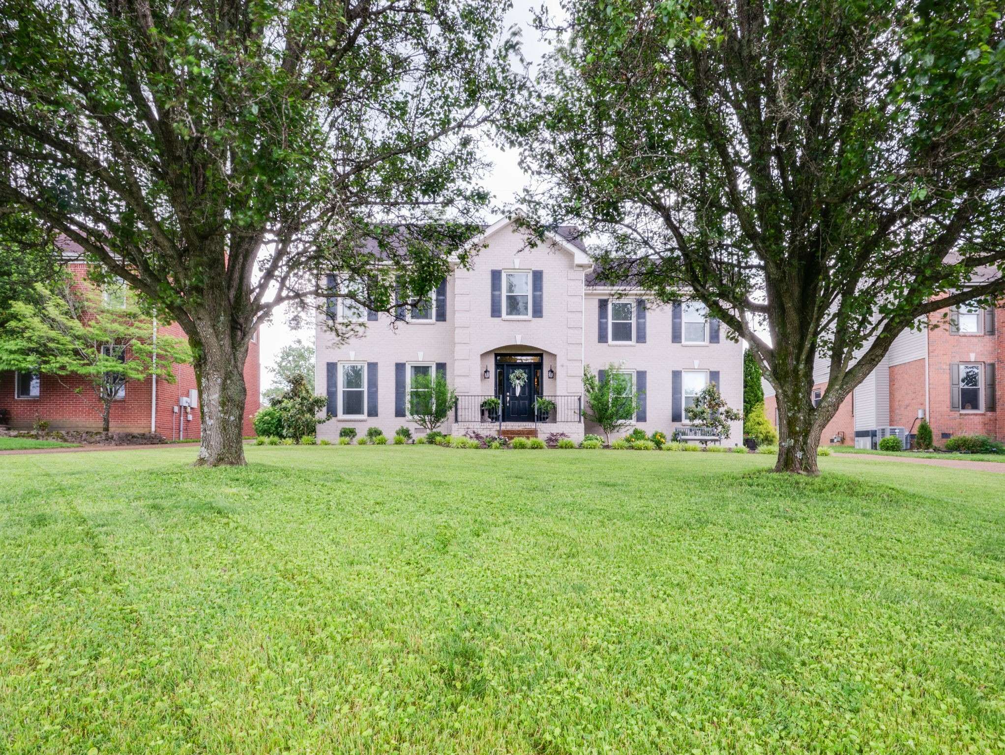 Franklin, TN 37064,621 Pembroake Ln