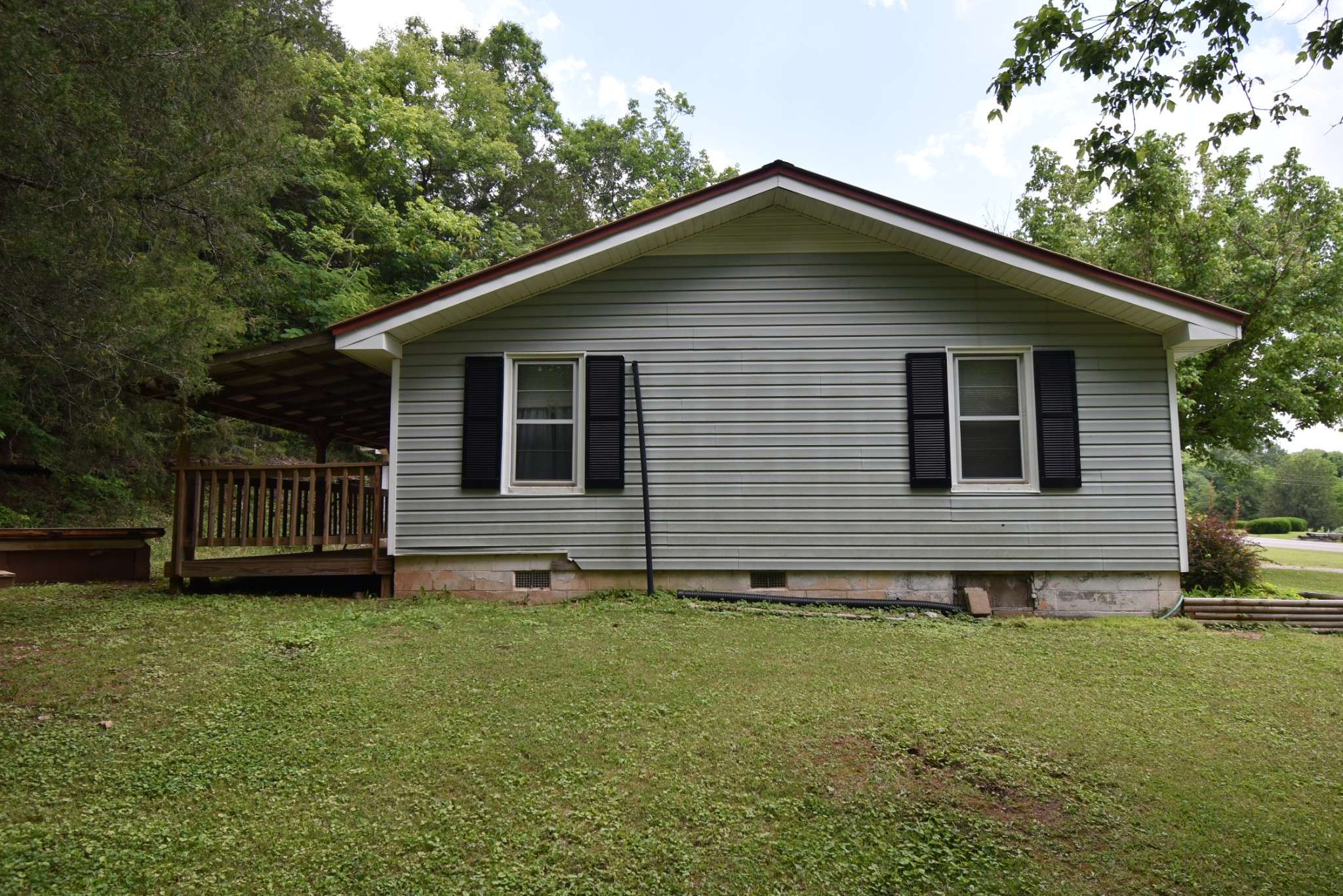 Linden, TN 37096,180 Cypress Creek Rd