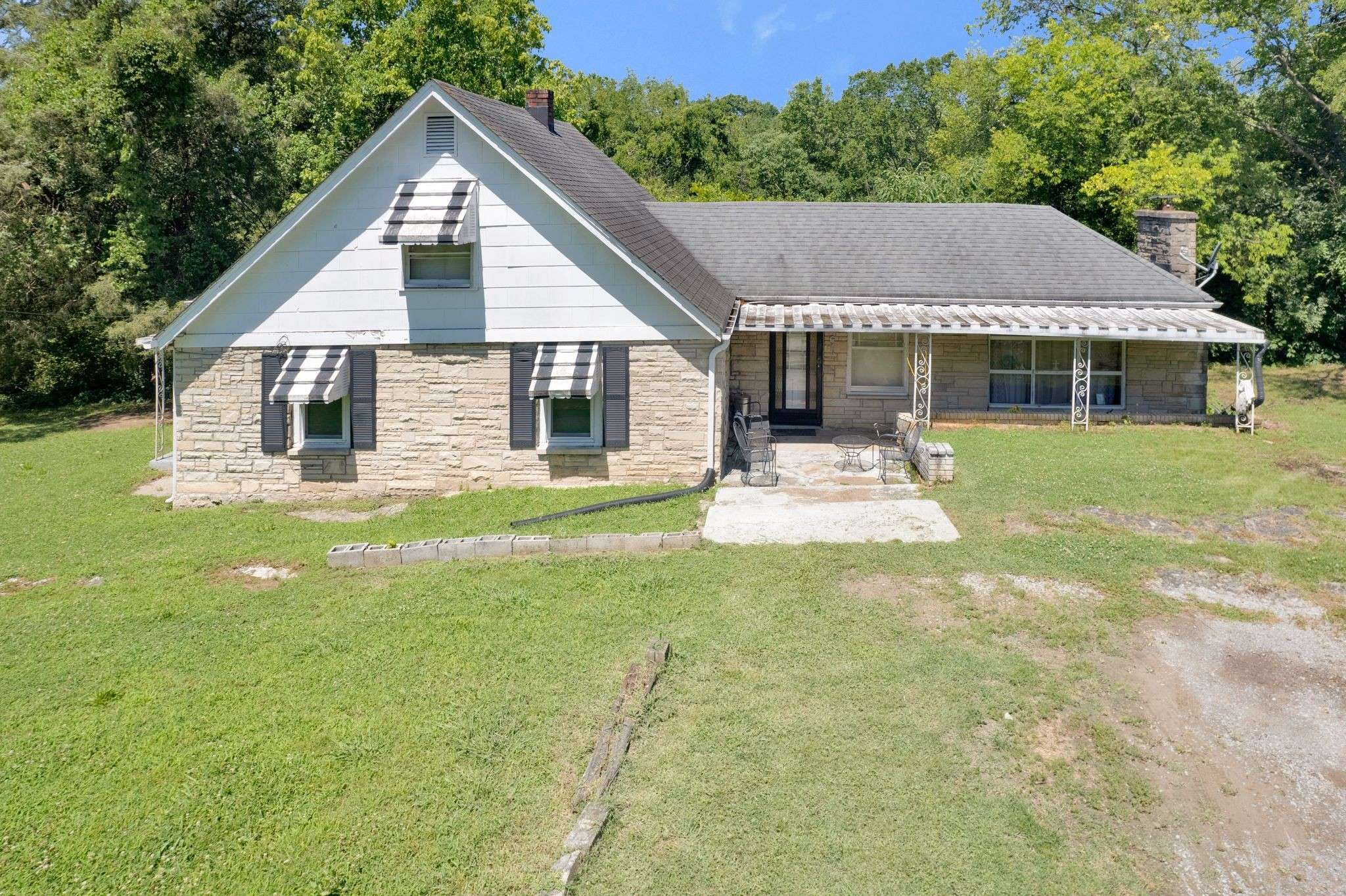 Madison, TN 37115,1228 Larkin Spring Rd