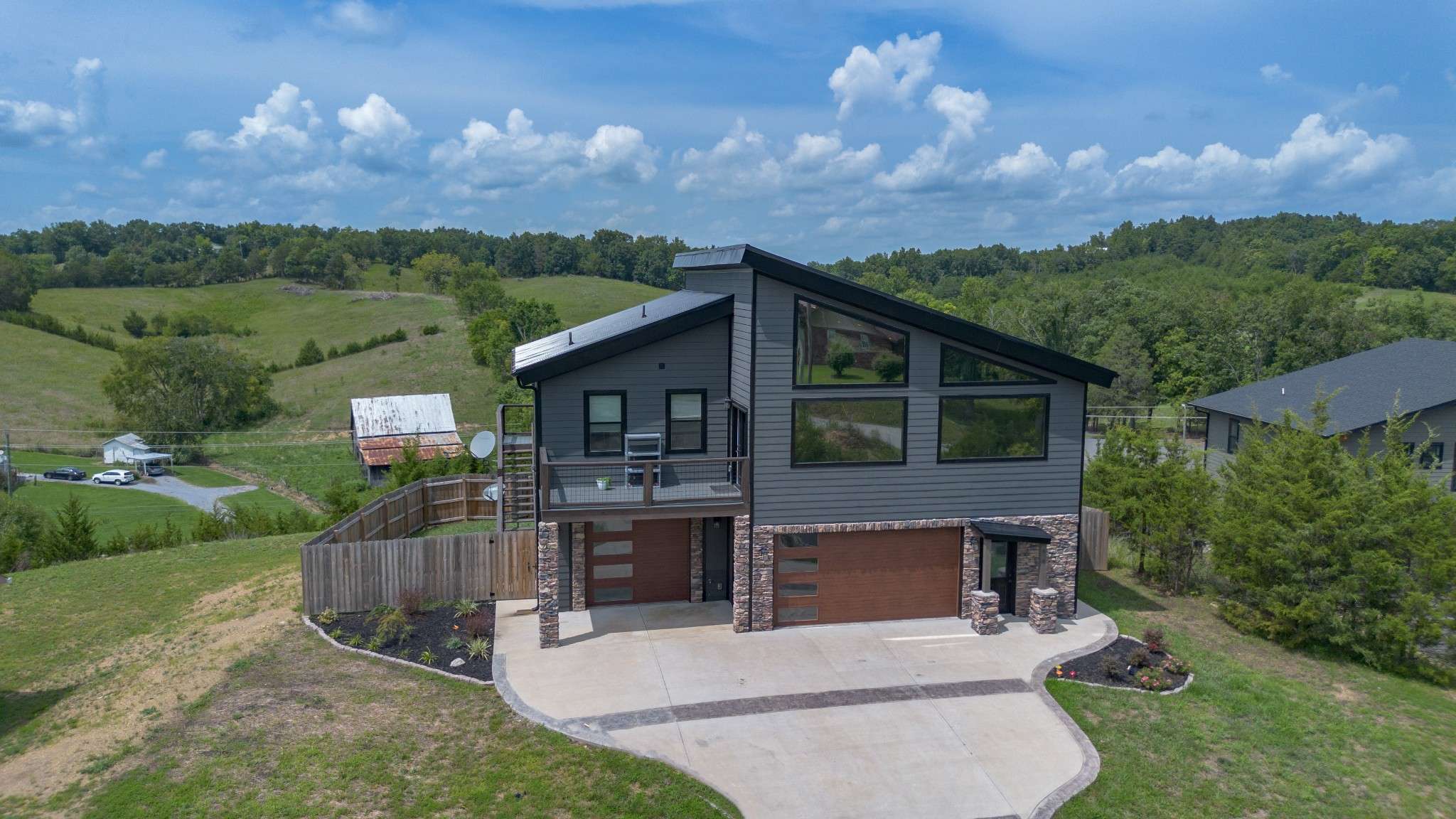 Sevierville, TN 37876,828 Blue Herring Way
