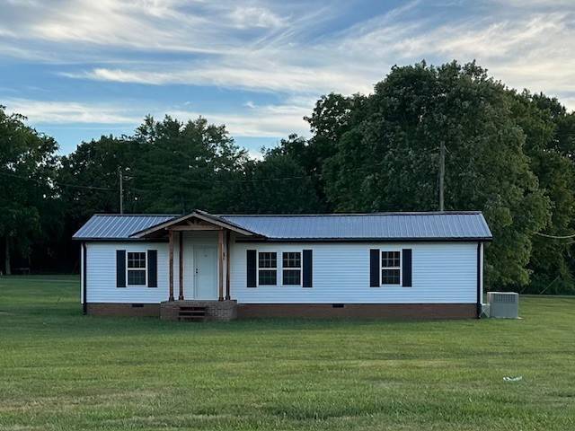 Unionville, TN 37180,3329 Highway 41A #N