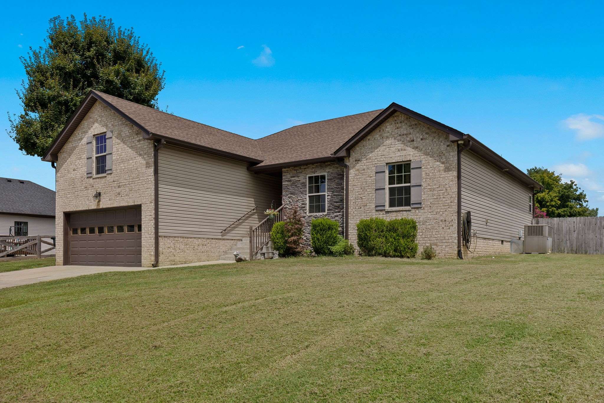 Cross Plains, TN 37049,1176 Bonnie Ln