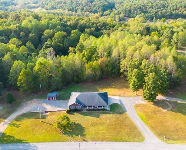 Erin, TN 37061,868 Arlington Ridge Rd