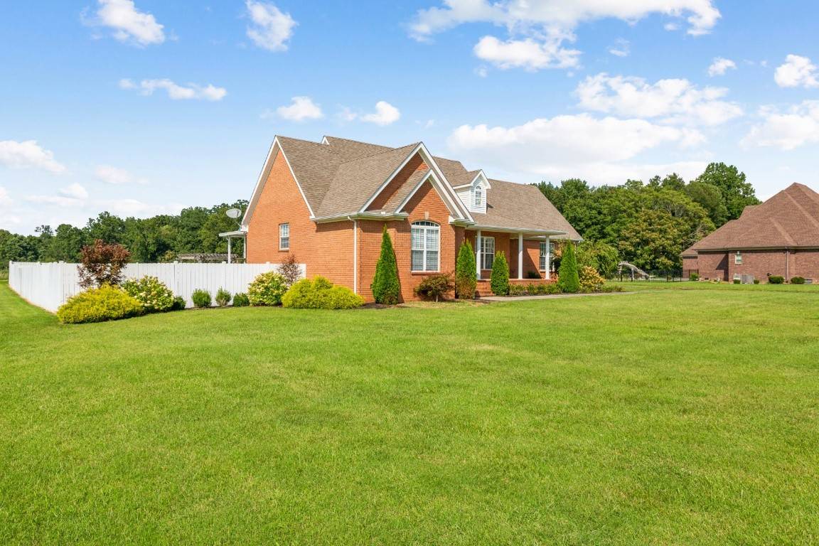 Lafayette, TN 37083,230 Michael Cir