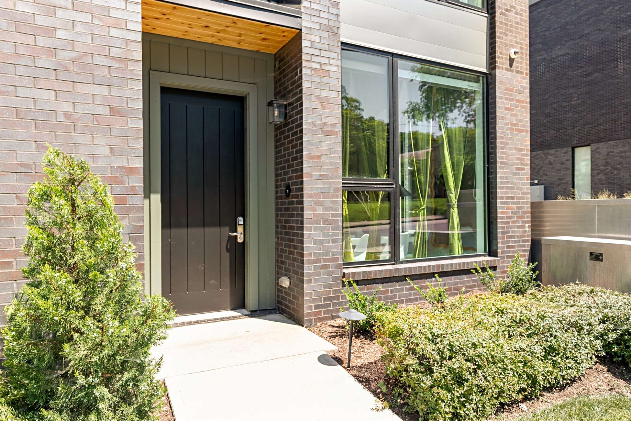 Nashville, TN 37212,1010 18th Avenue #S #13