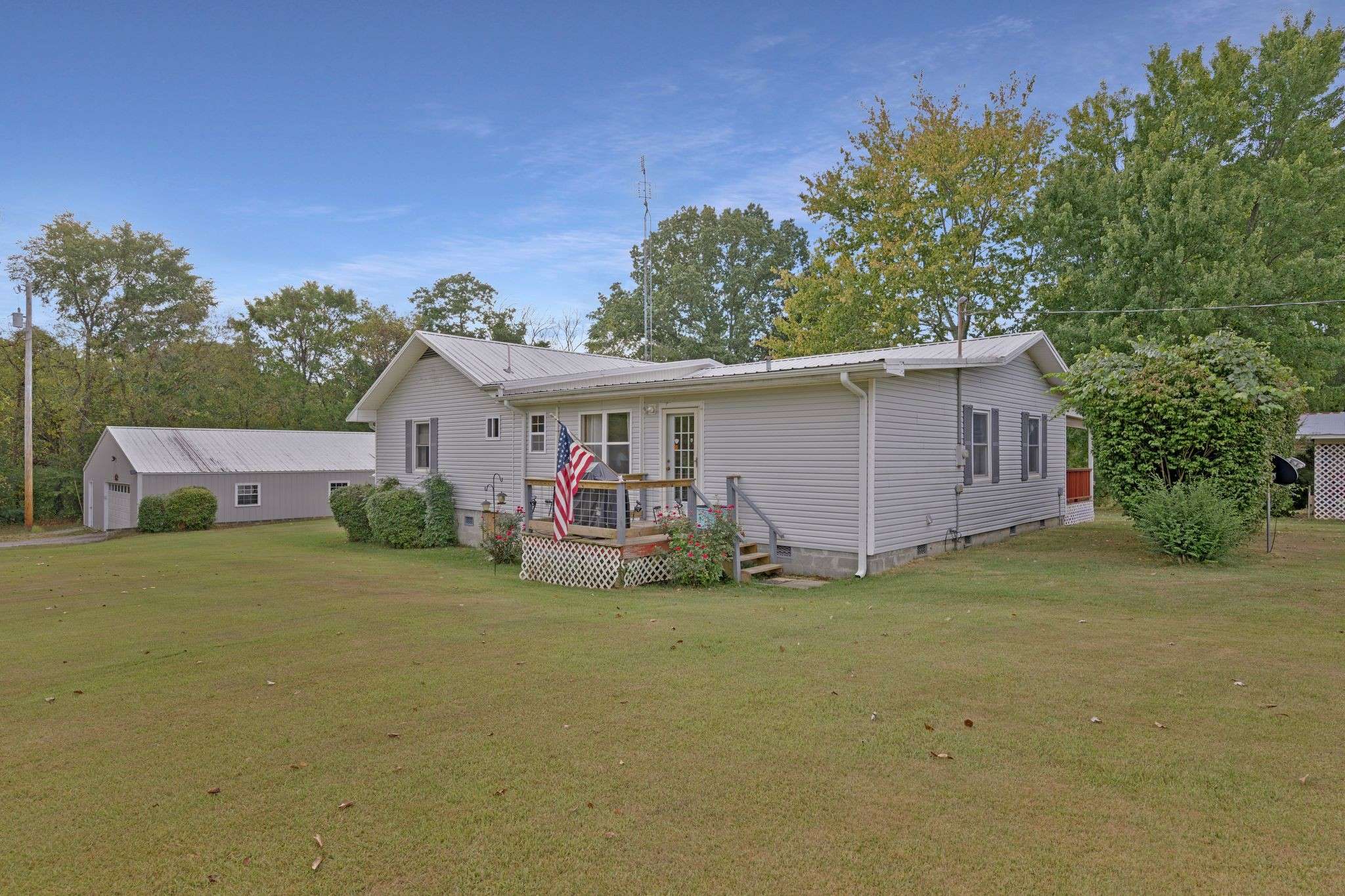 Minor Hill, TN 38473,577 Southridge Rd