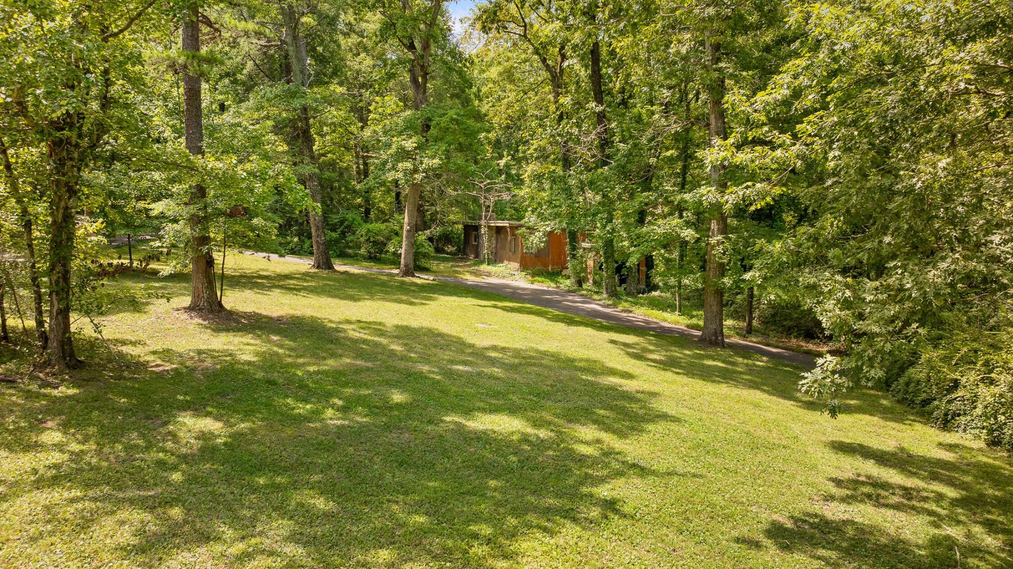 Signal Mountain, TN 37377,4414 Chestnut Avenue