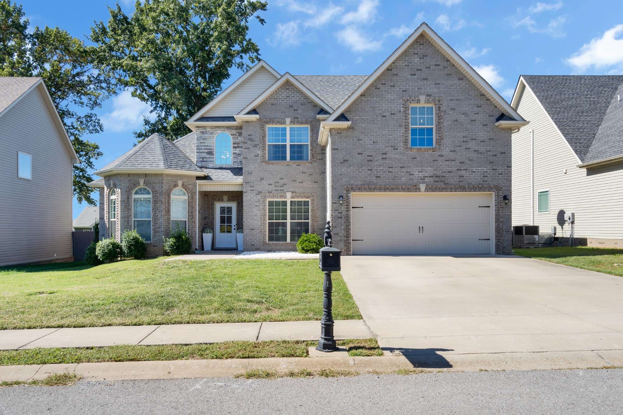 Clarksville, TN 37042,1006 Garner Hills Dr