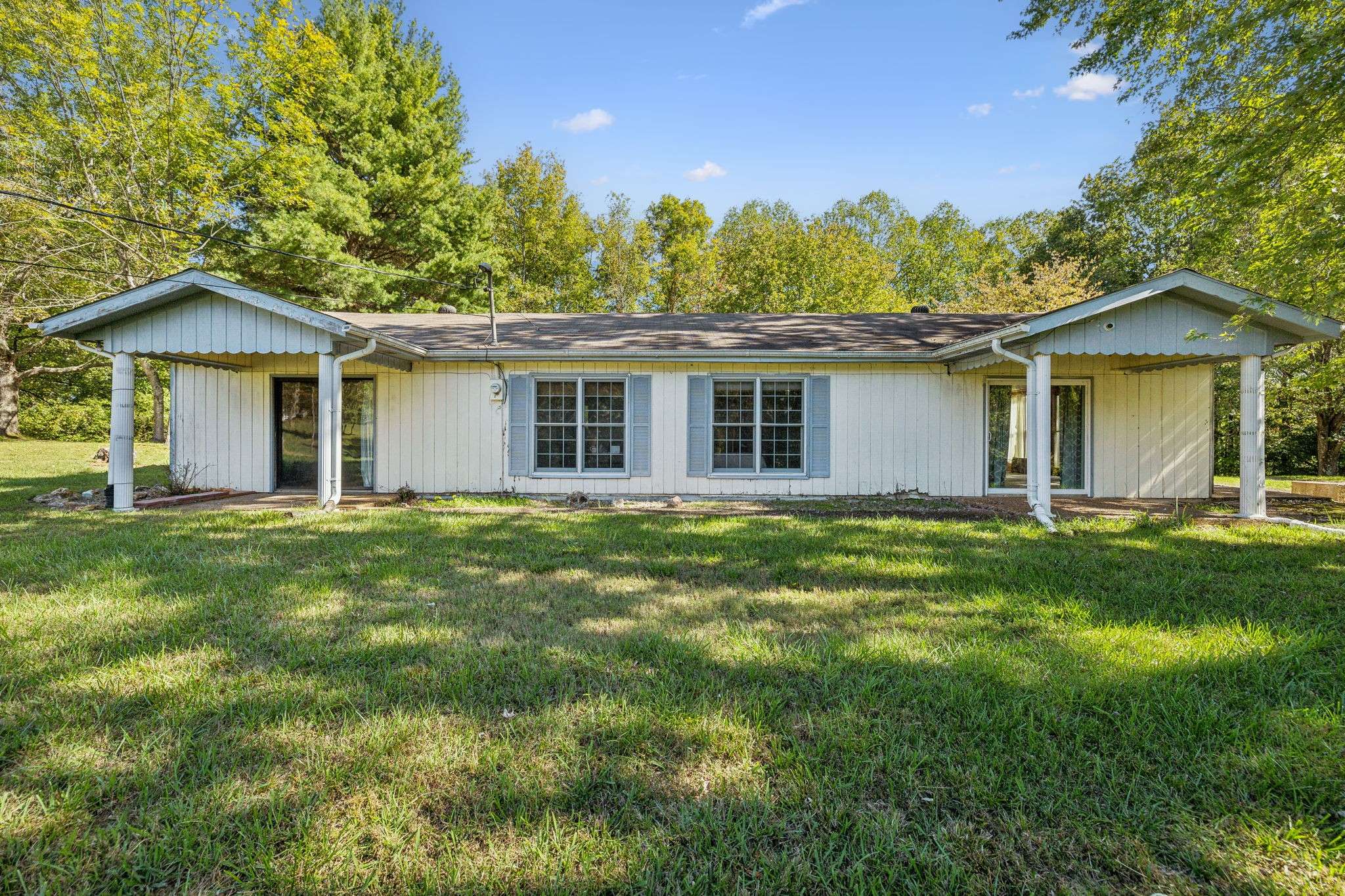 Estill Springs, TN 37330,831 Damron Rd