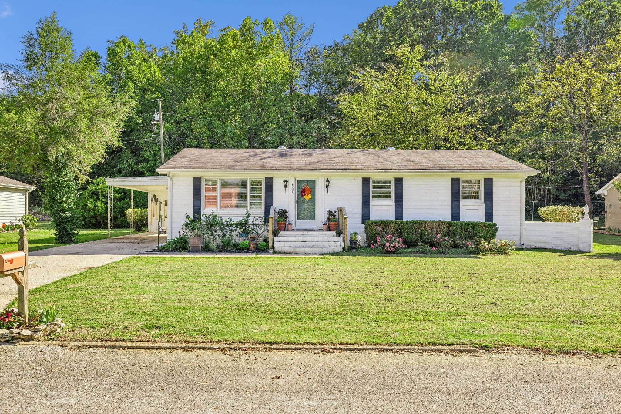 Fayetteville, TN 37334,1008 Shady Ln