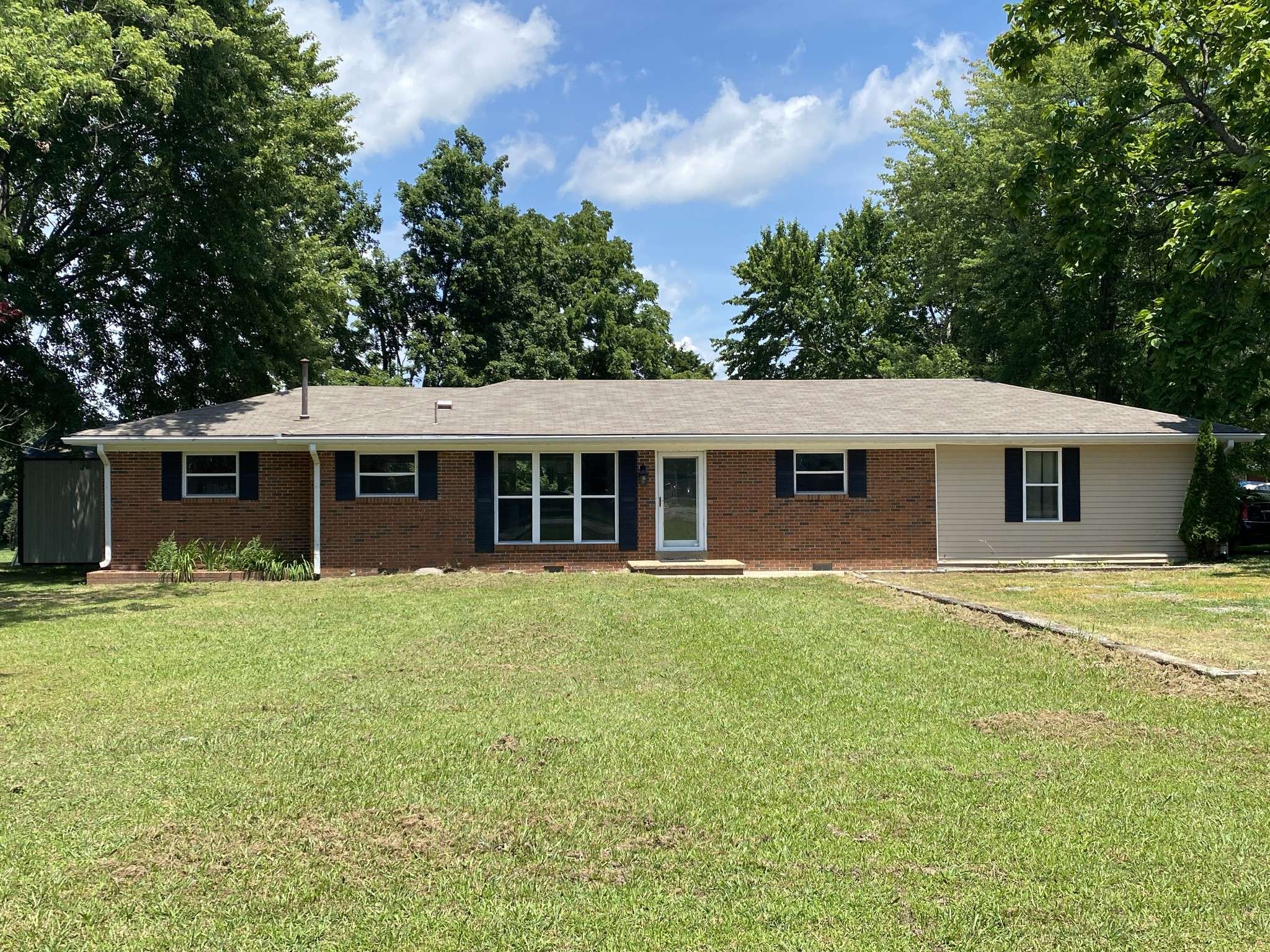 Lafayette, TN 37083,1009 Due West Cir