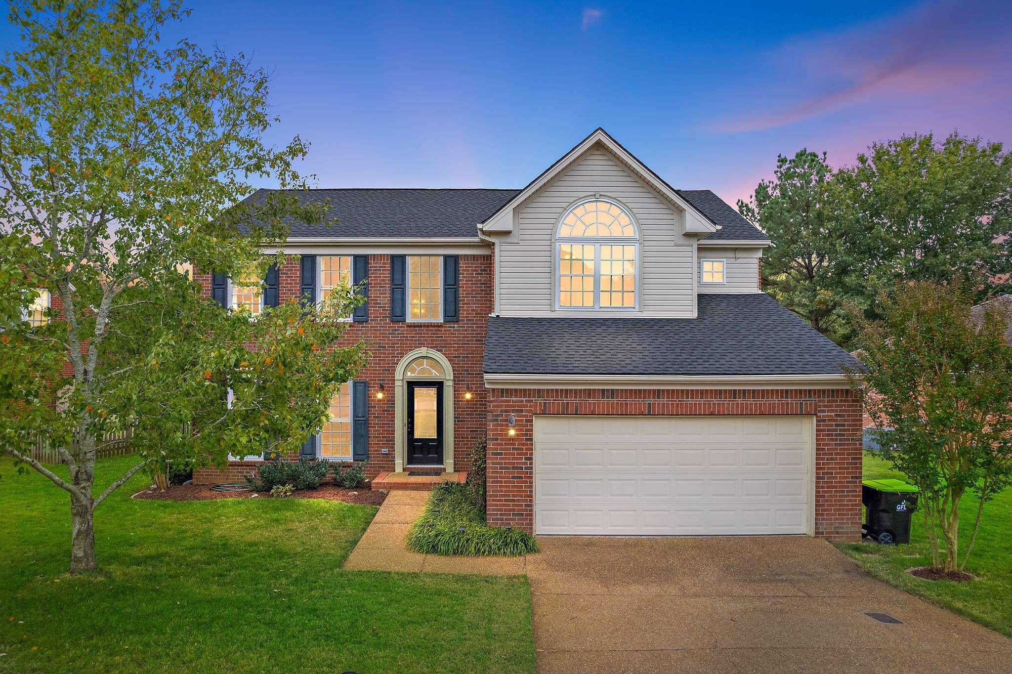 Nashville, TN 37221,8213 Canoe Ct