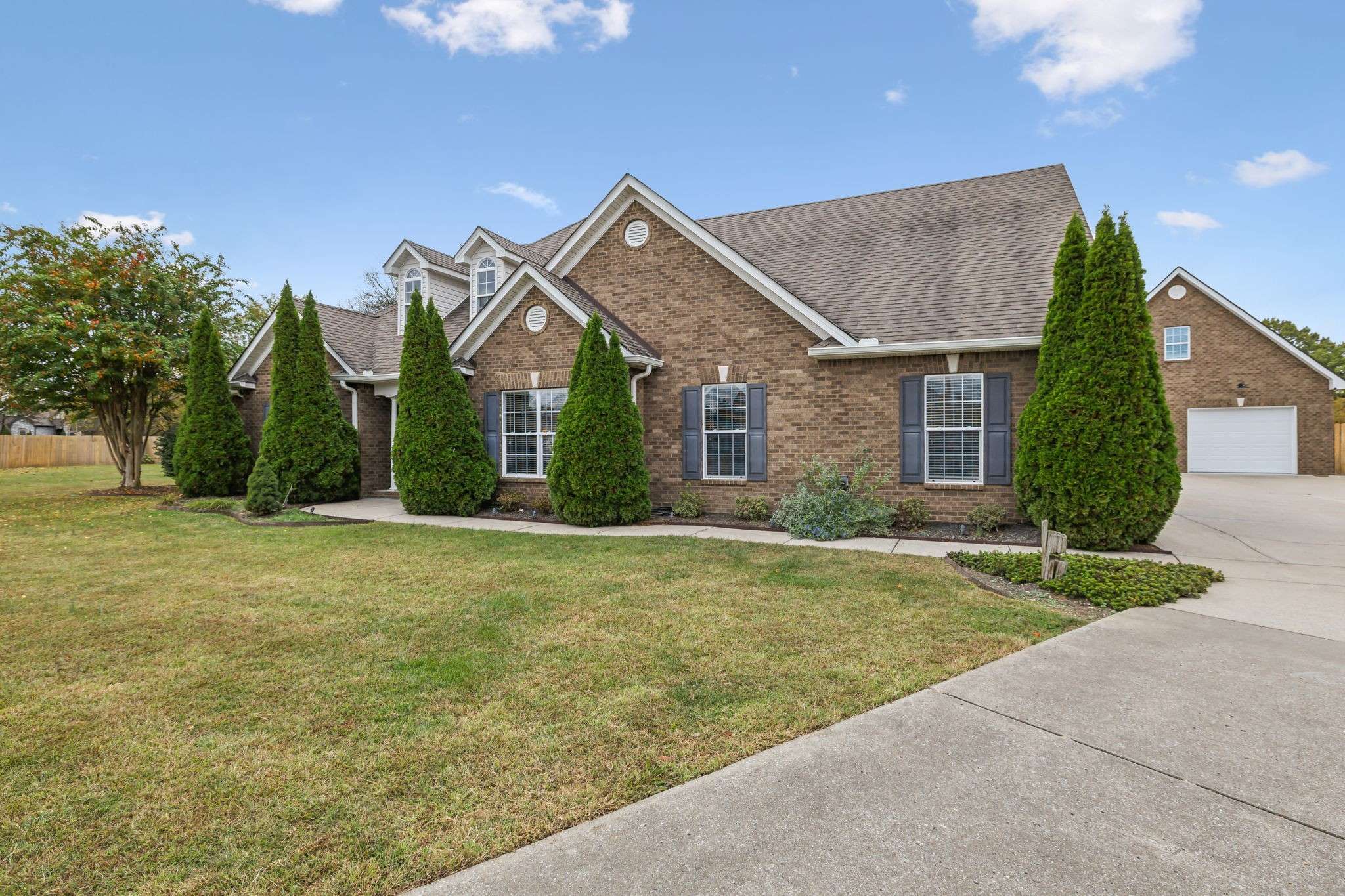 La Vergne, TN 37086,157 Lakepointe Rd