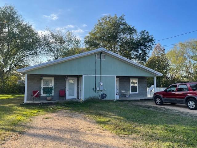 Hohenwald, TN 38462,128 N Oak St