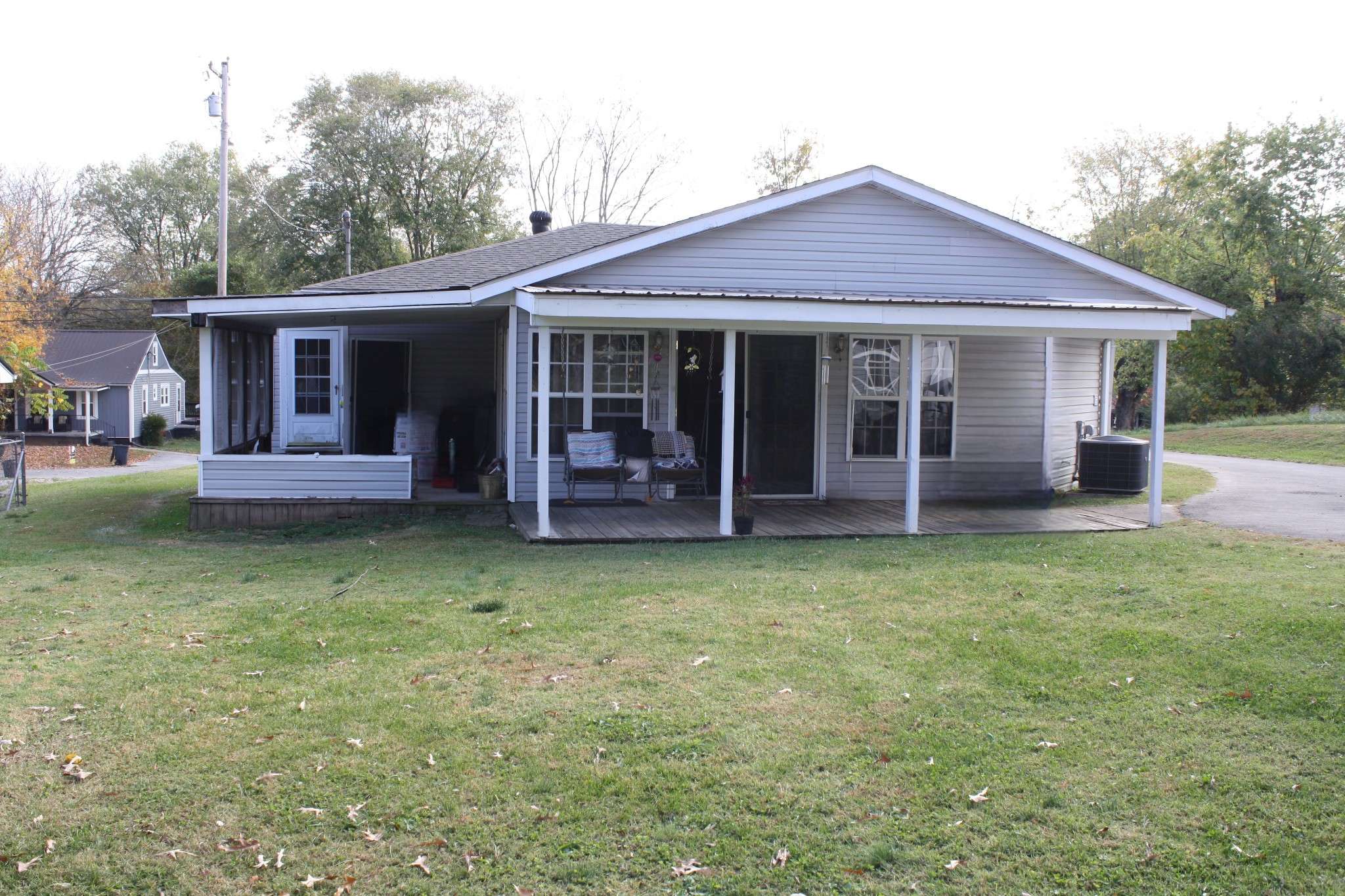 Livingston, TN 38570,116 Woodland St