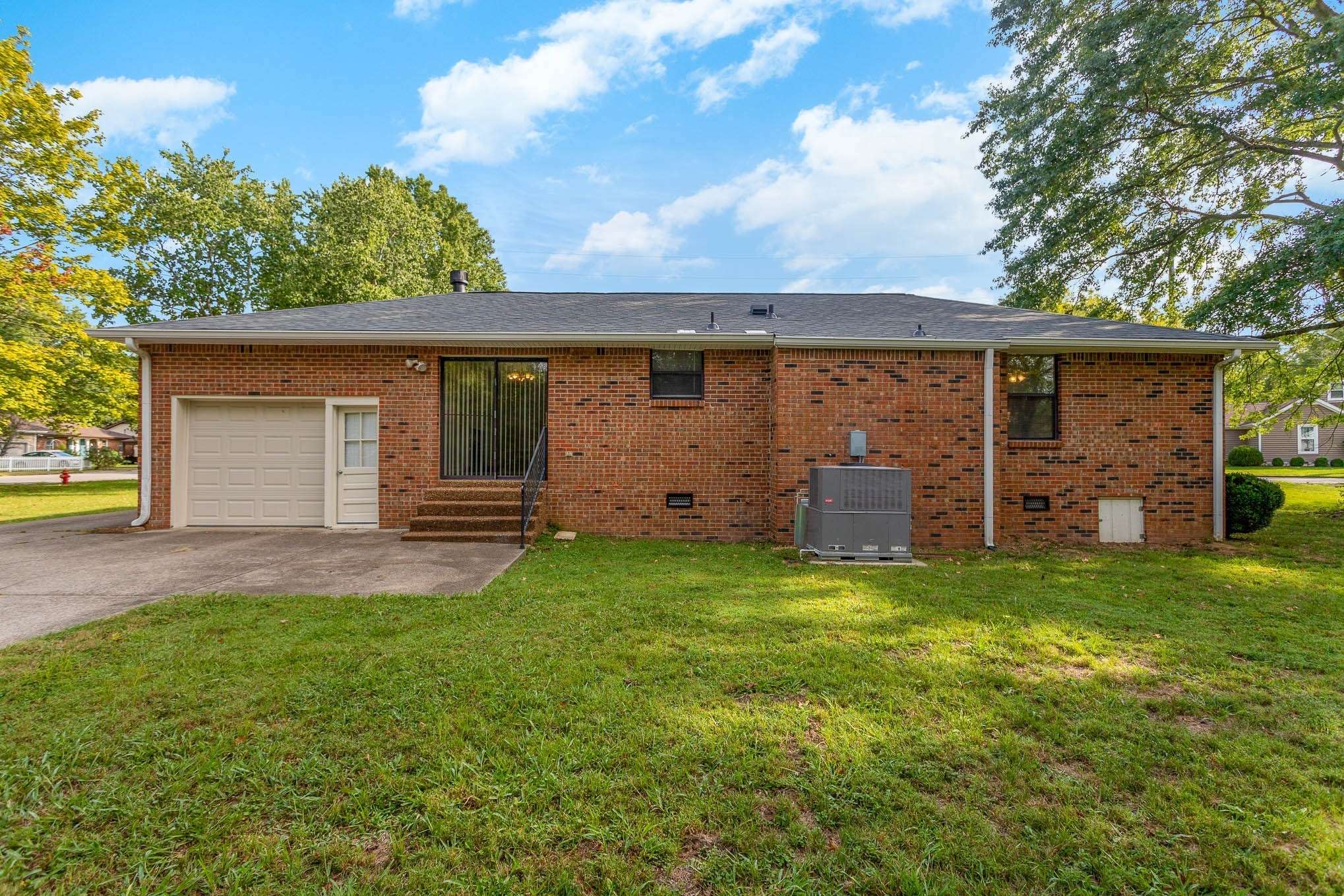 Nashville, TN 37221,801 Footpath Terrace