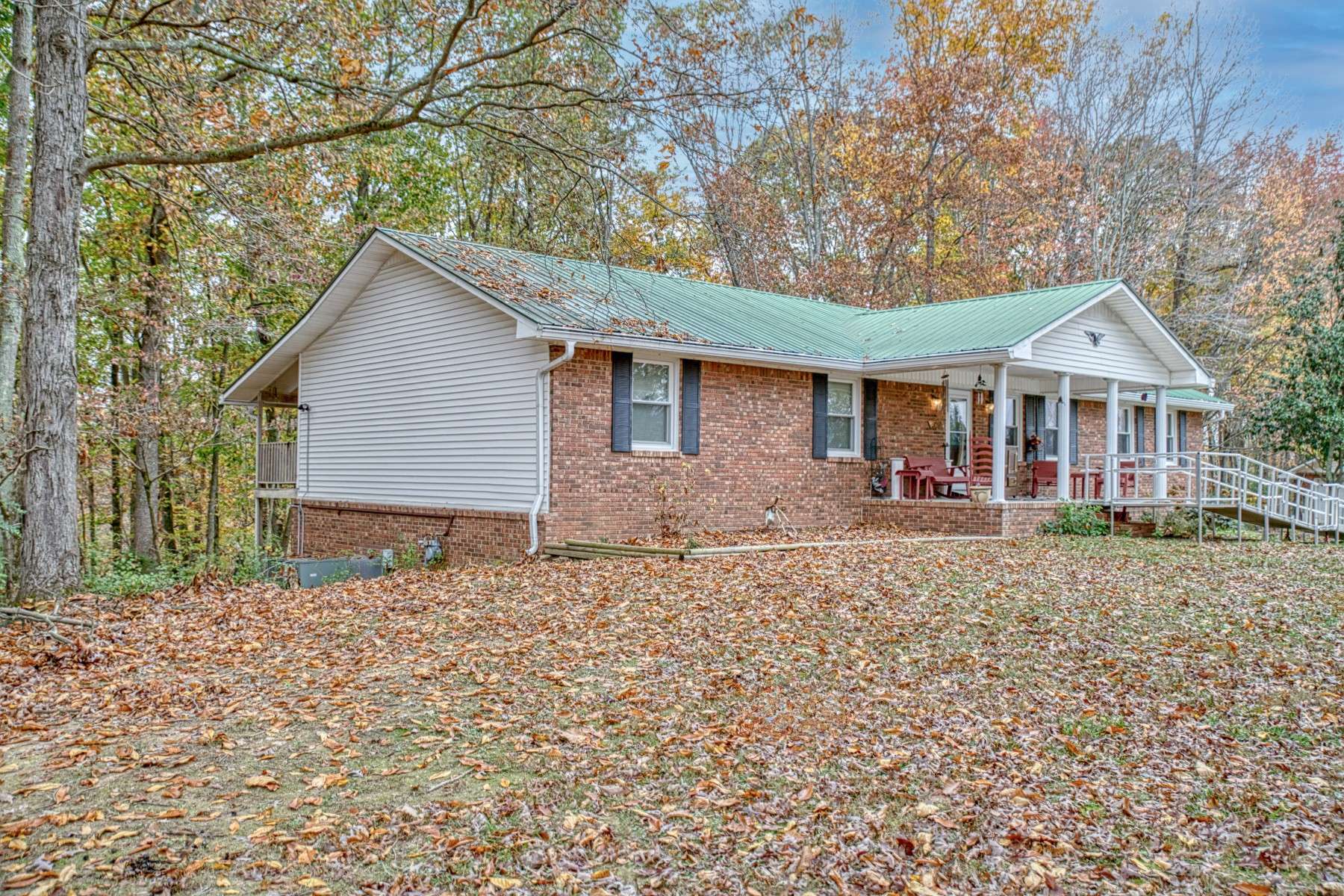 Gainesboro, TN 38562,233 Martin Ridge Ln