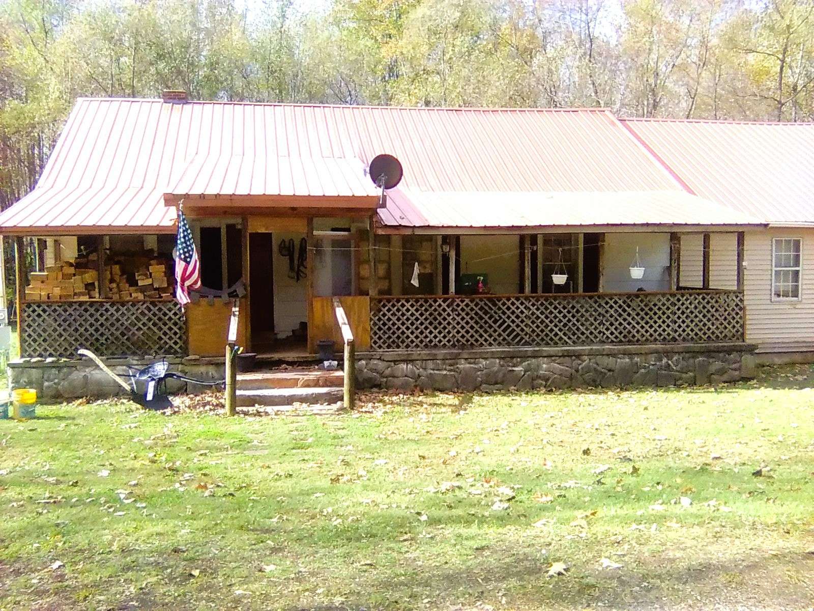 Bruceton, TN 38317,115 Spur Ln