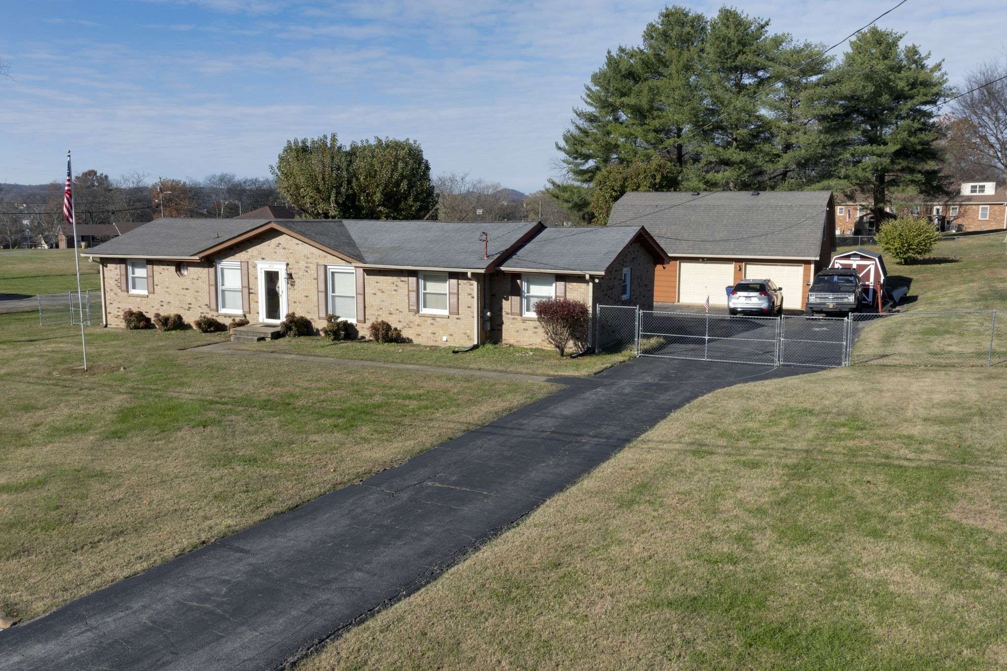 Goodlettsville, TN 37072,402 Page Dr