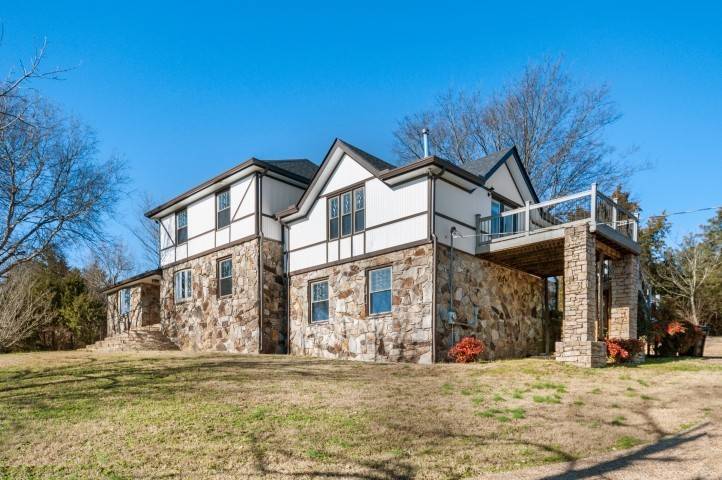 Columbia, TN 38401,618 Terrace Dr