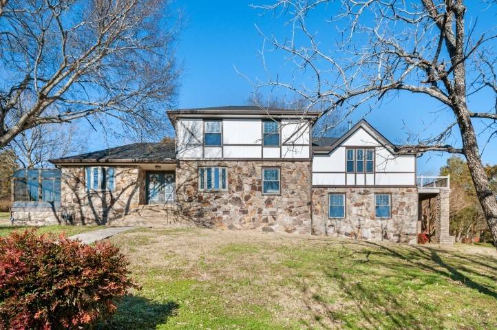 Columbia, TN 38401,618 Terrace Dr